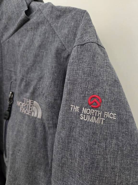 Jacken: The North Face - Summit Series, Grösse M – Gebraucht aus Lenzburg von schimmerli 1