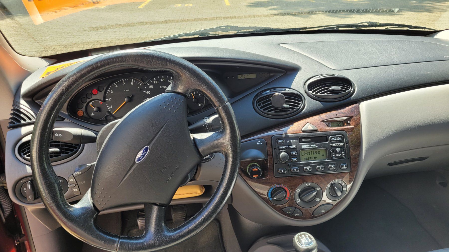 Ford Autos: Ford Focus 1.6 – D'occasion à Hünenberg par ri-em 1