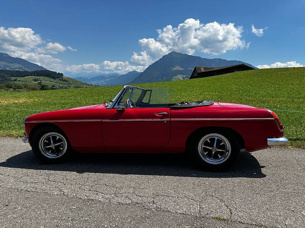 Autos: zu verkaufen MGB – D'occasion à Küssnacht am Rigi par jubaisi 3