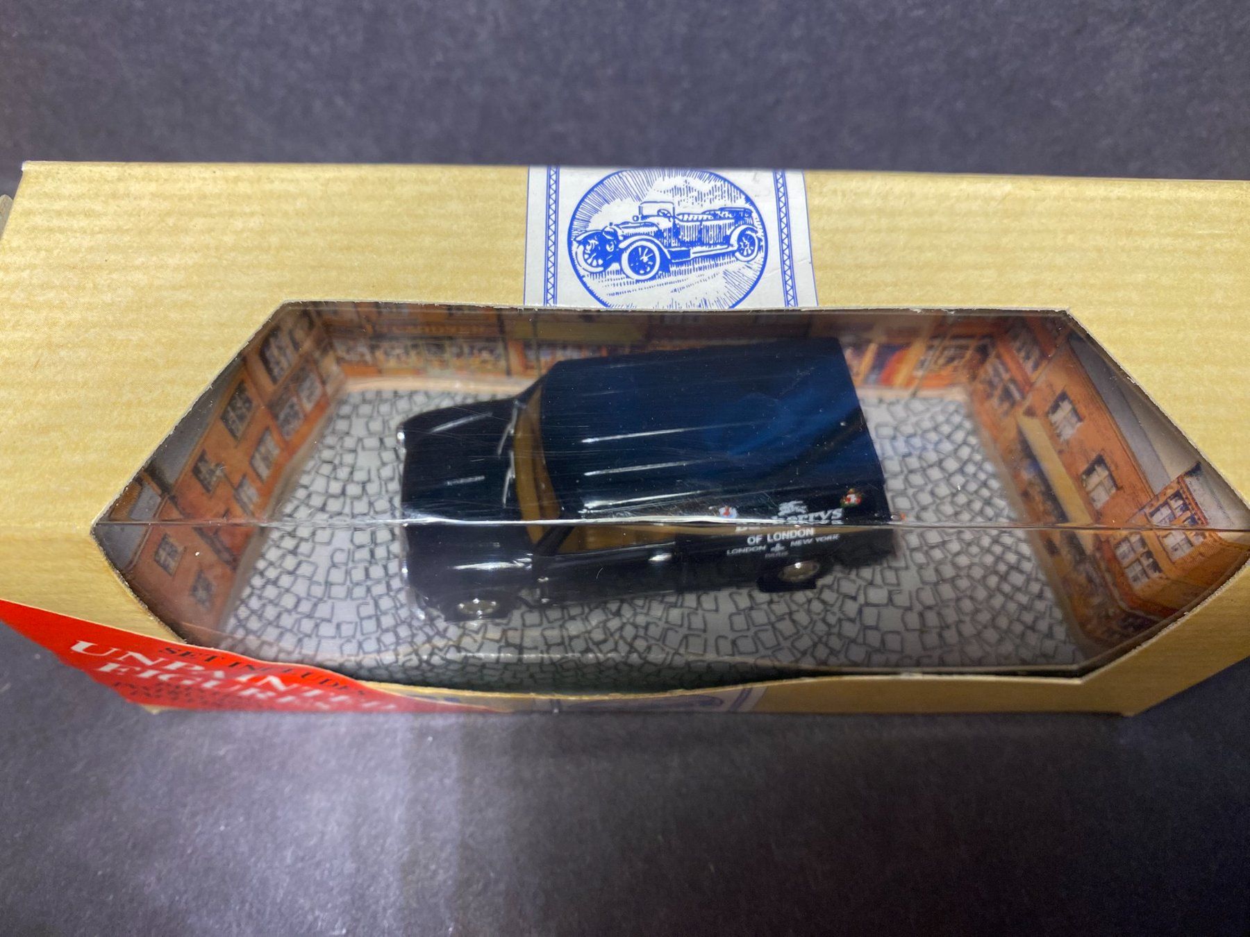 Corgi Toys Modellautos: Morris Mini Van Burberrys - Corgi 1:43 OVP – Neu und originalverpackt aus Spiez von Mlandcruiser 4
