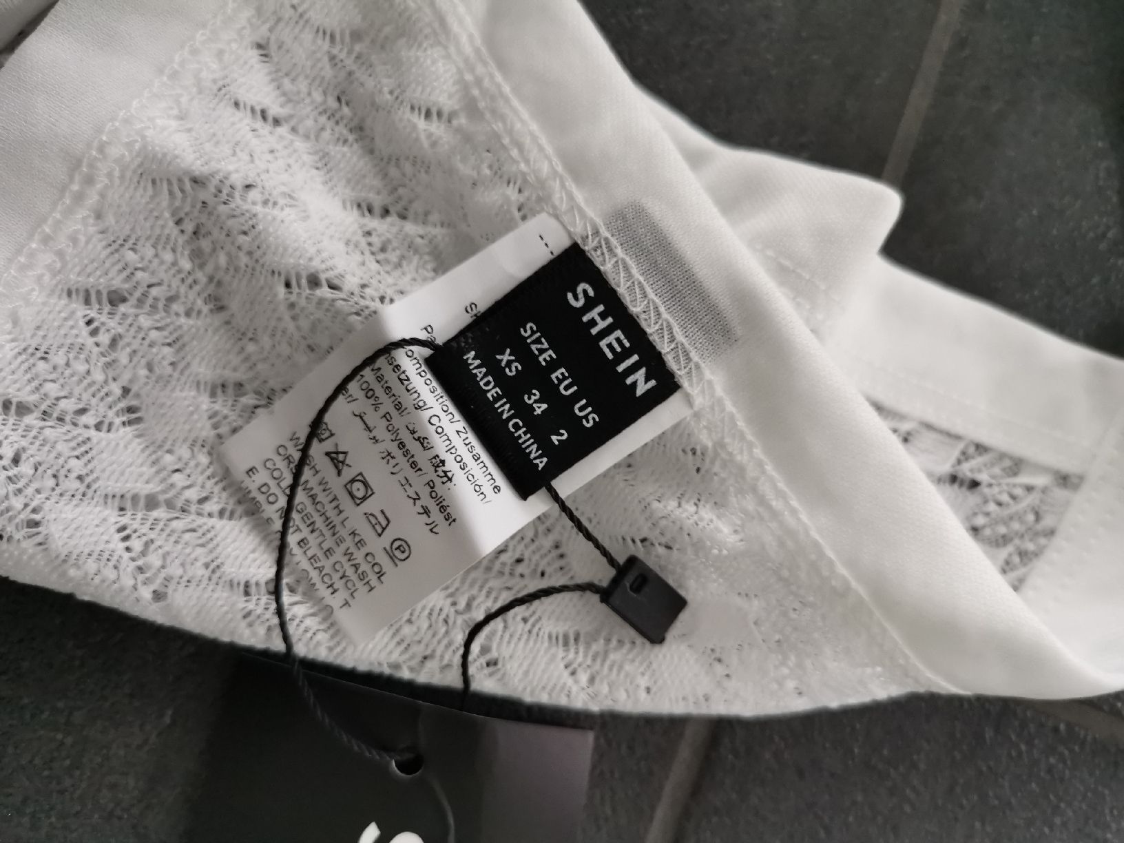 Shein Top: weisses Top – Nuovo e nell'imballaggio originale da Matzendorf venduto da hauli2 1