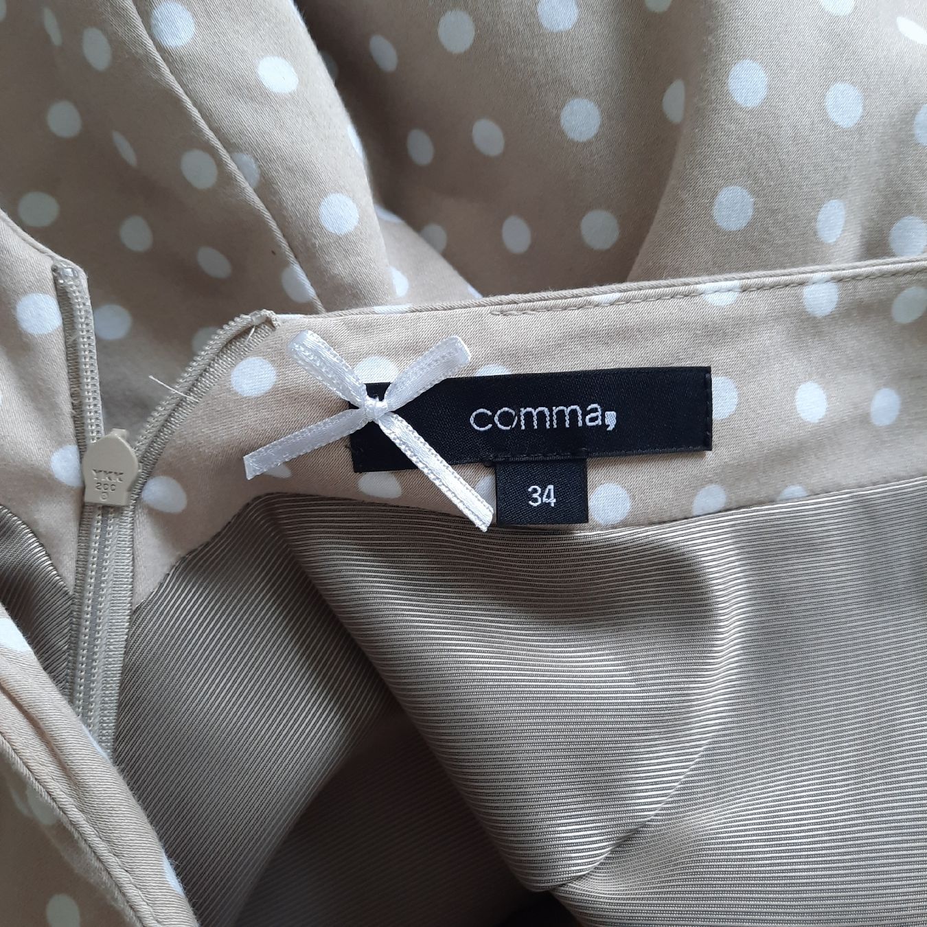 Comma Robes: COMMA, SCHÖNES SOMMERKLEID, GR. 34 – D'occasion à Hinwil par Wuschi40 6