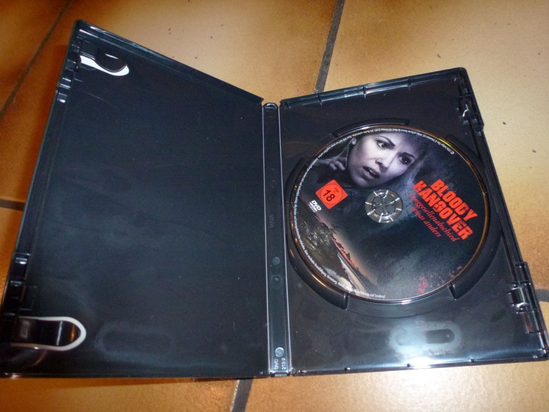 Tutti i DVDs: Bloody Hangover DVD – Usato da Olten venduto da Disc-Verkauf 1