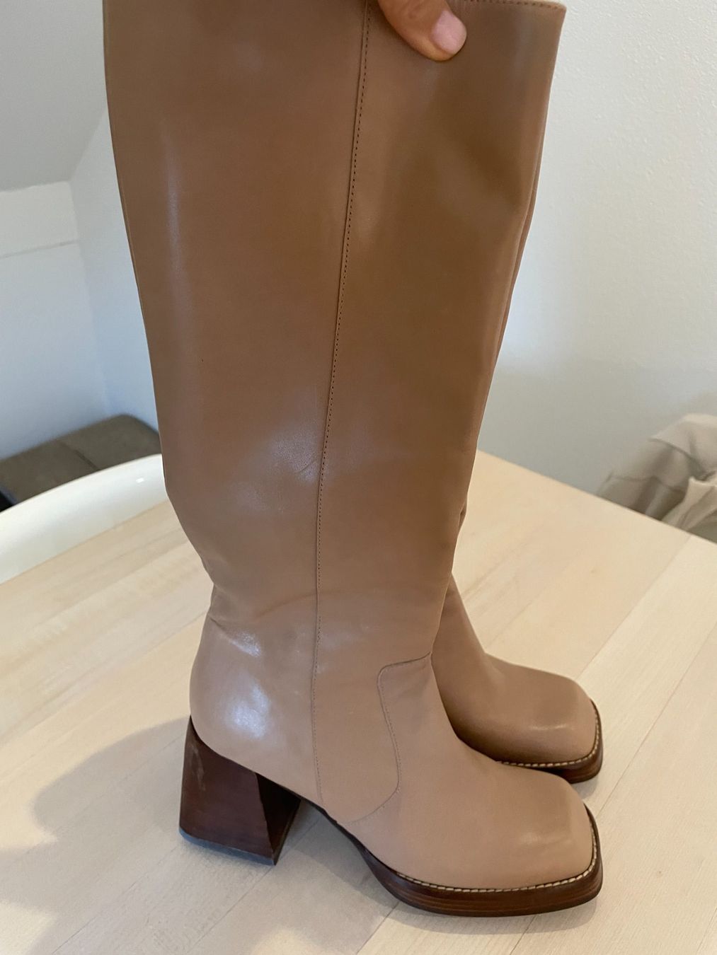 Scarpe da donna: Elegante Echtleder Stiefel, beige, Gr. 37 – Nuovo (secondo la descrizione) da Weiningen ZH venduto da mad_t6dx 4