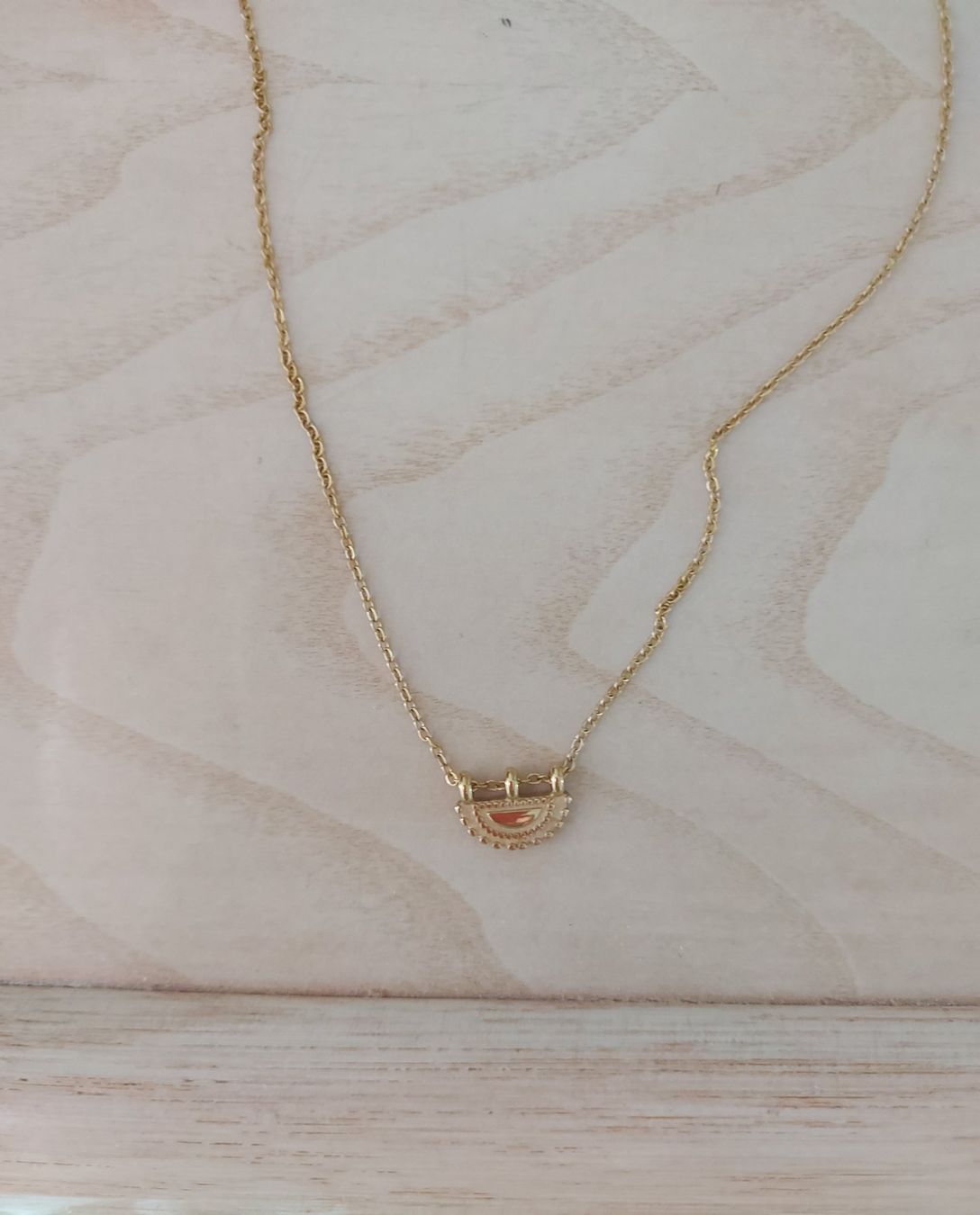 Colliers: Collier vintage avec pendentif style égyptien – D'occasion à Le Mont-Pèlerin par jux_x96b 1