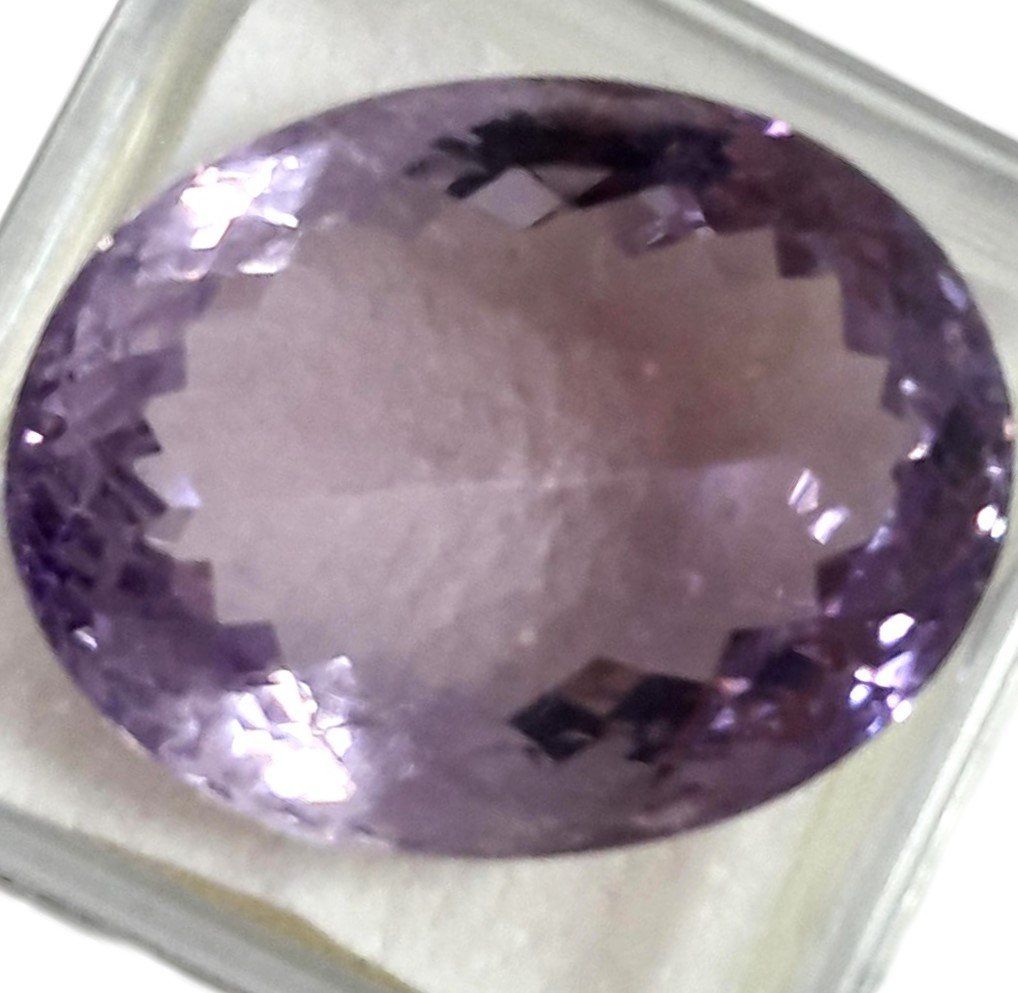 Pietre preziose: Améthyste ovale 40.67 ct - Valeur 570.- Fr – Nuovo (secondo la descrizione) da Grimisuat venduto da Valgem 2