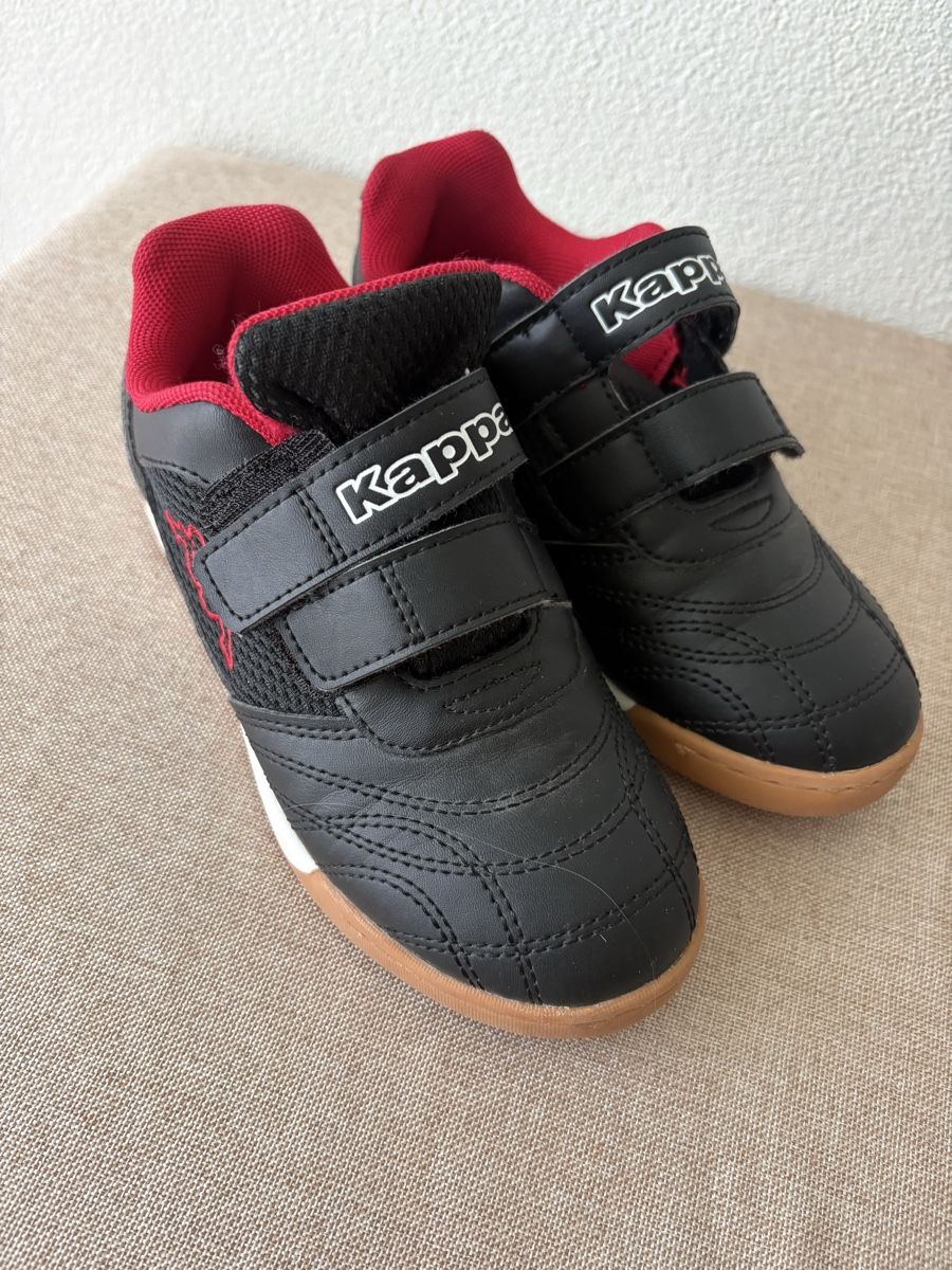 Kappa Scarpe per ragazzi: Kappa Hallenschuhe Gr 30 – Nuovo (secondo la descrizione) da Lachen SZ venduto da Lina1989
