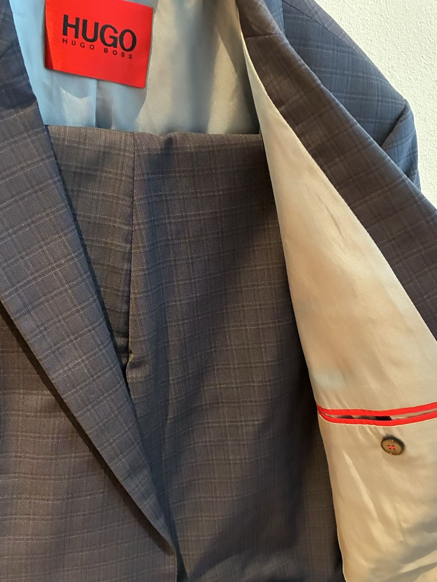 Hugo Boss Costumes: Anzug Hugo Boss Kariert – D'occasion à Wangen SZ par el_paso08 2