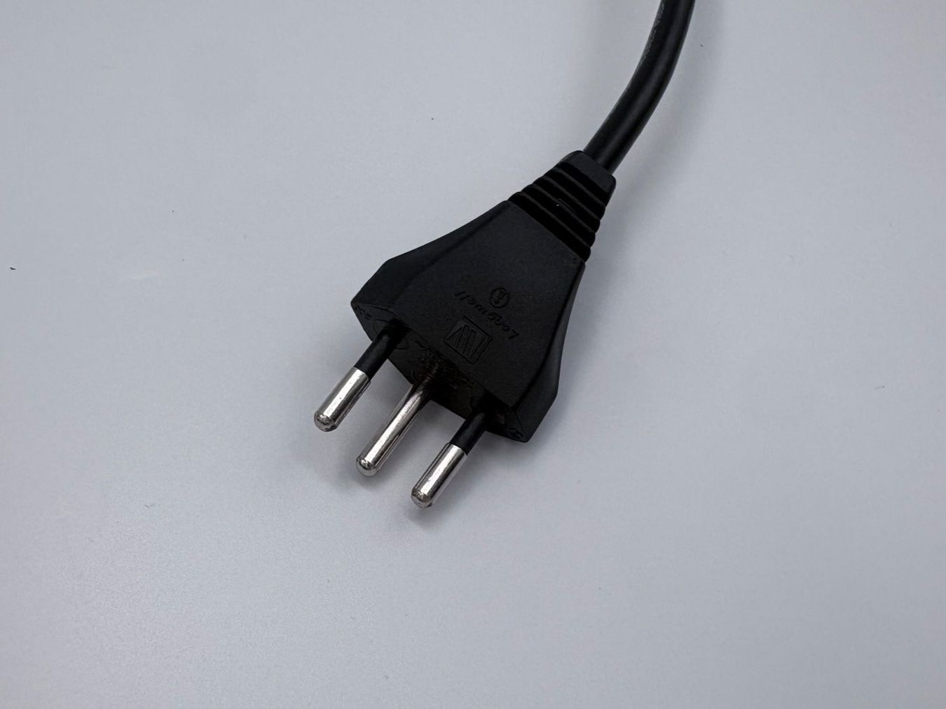 Hewlett Packard Ladegerät: HP Netzteil 65W – Gebraucht aus Schlieren von 2nd-Life 4