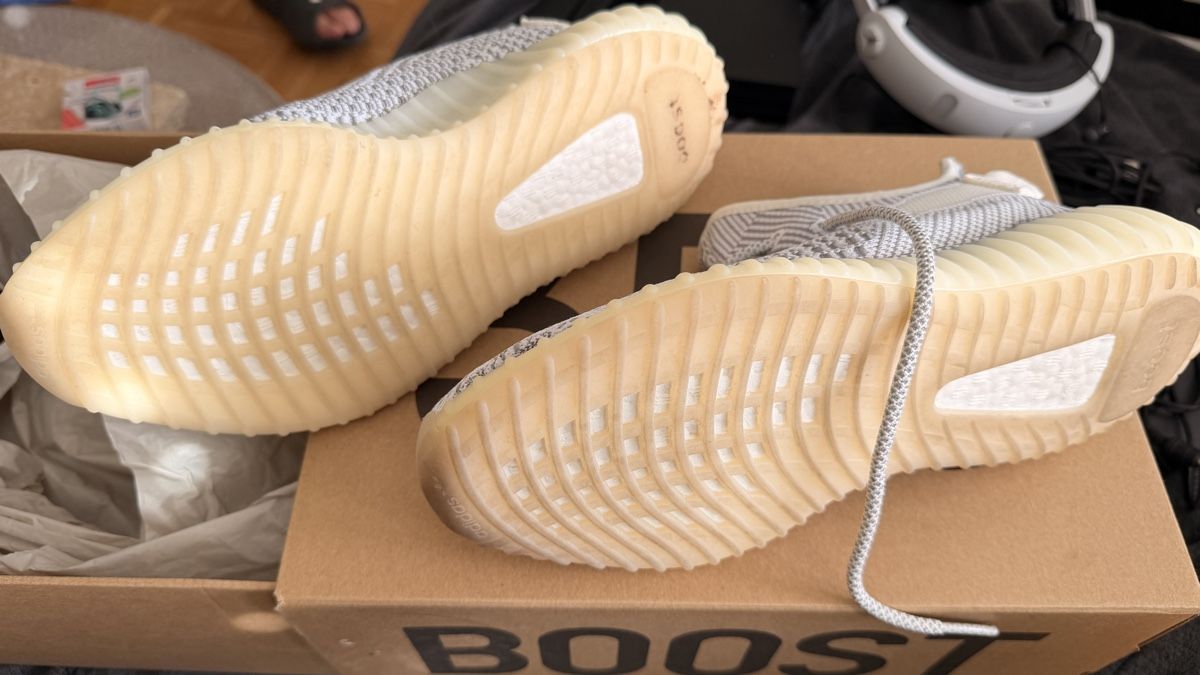 Adidas Scarpe da uomo: Yeezy Boost 350 V2 Static – Nuovo (secondo la descrizione) da Schaffhausen venduto da Nanah1802 2