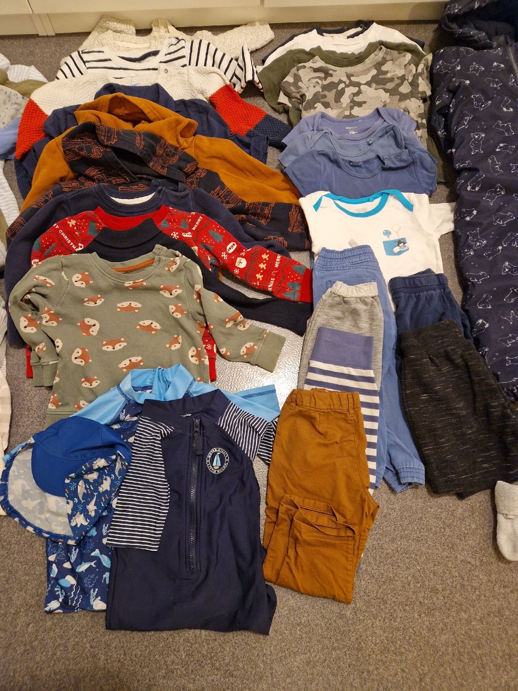 Kleiderpakete & -sets: Kinderkleider gr 86-92 – Gebraucht aus Oensingen von lady1 2
