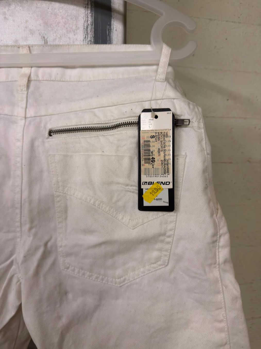 Pantaloni: Blend Shorts weiss Grösse S neu mit Etikett – Nuovo (secondo la descrizione) da Schlieren venduto da Stadtammannamt_8952 1