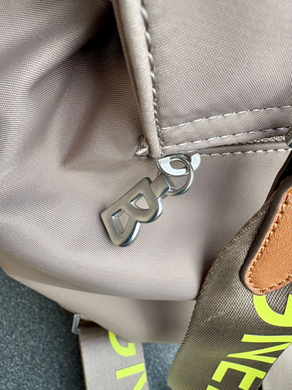 Bogner Zaini: NEUER City Rucksack von BOGNER – Nuovo (secondo la descrizione) da Uster venduto da pri_6r68 4
