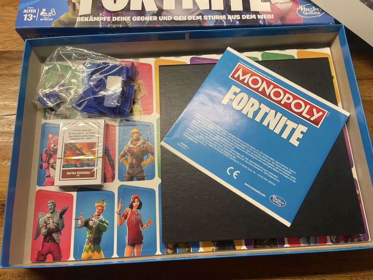 Spiele: Monopoly Fortnite neuwertig – Neu und originalverpackt aus Holderbank AG von Hallo104 2