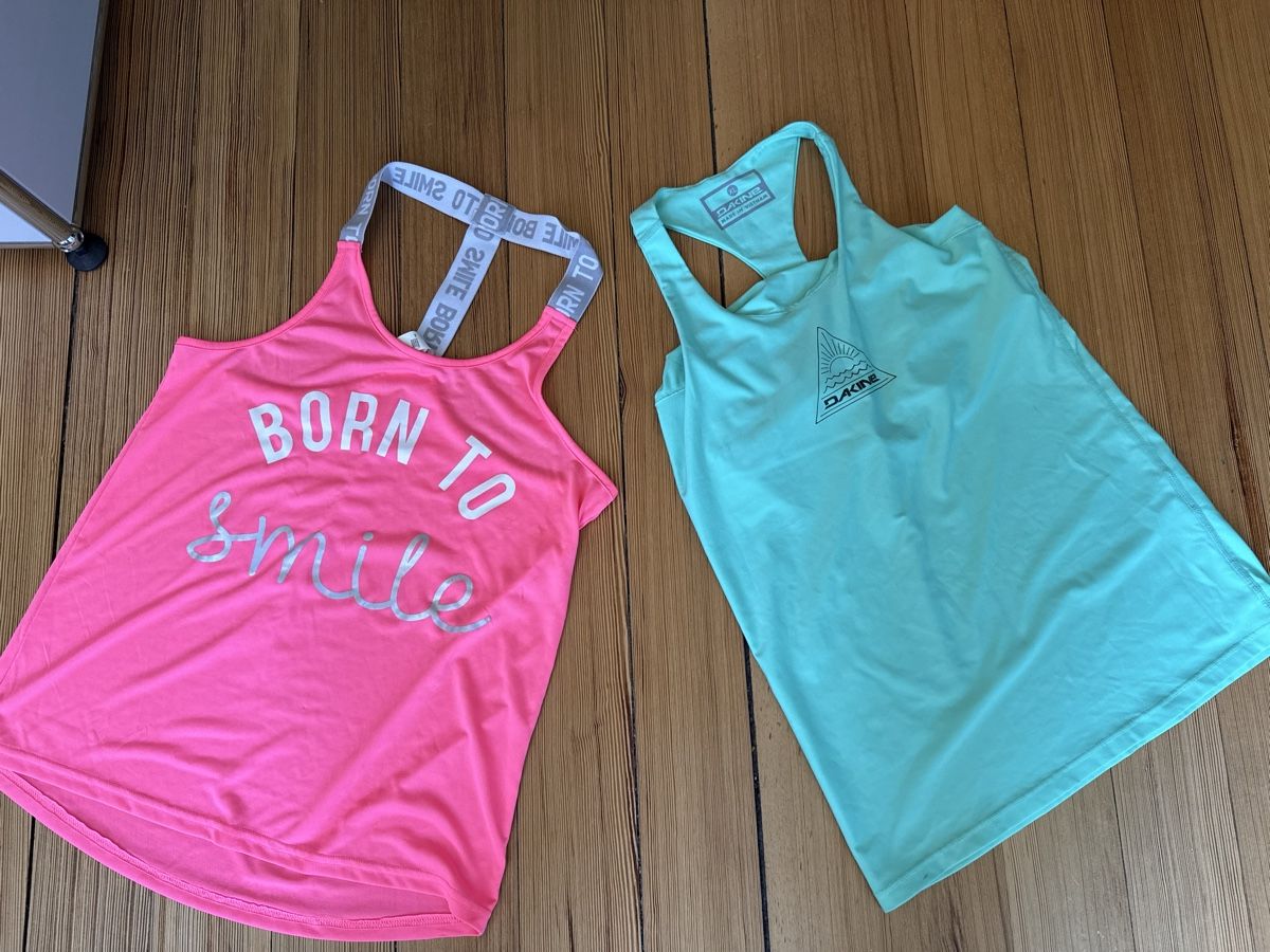 Dakine Tops: Sportsshirts Dakine Größe M – Gebraucht aus Solothurn von var002