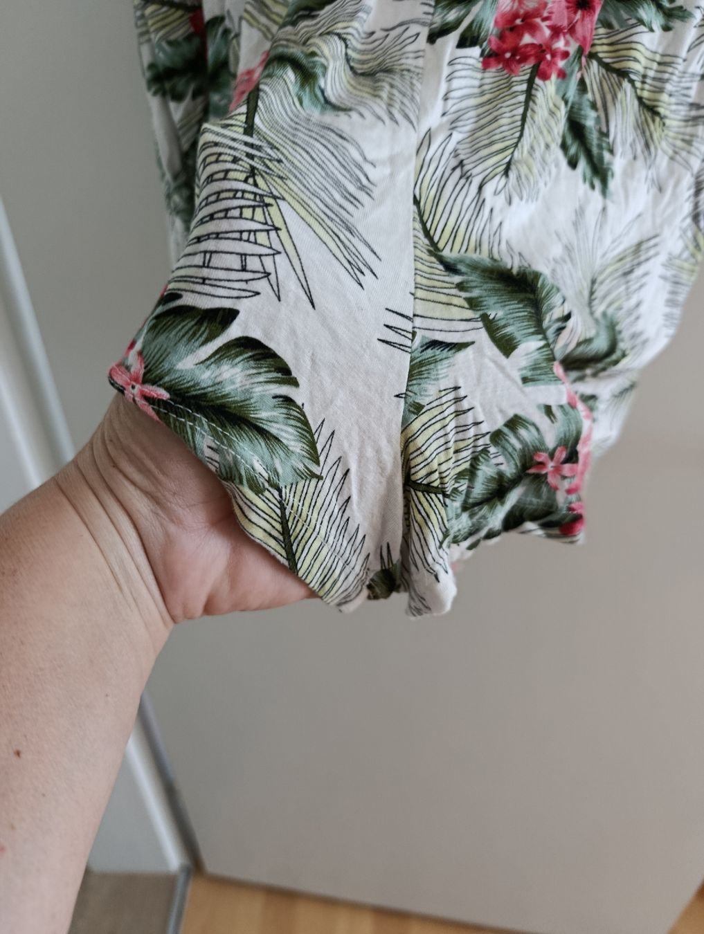 Tute: Jumpsuit Gr. M Chicorée  – Usato da Bellach venduto da TORA4 1