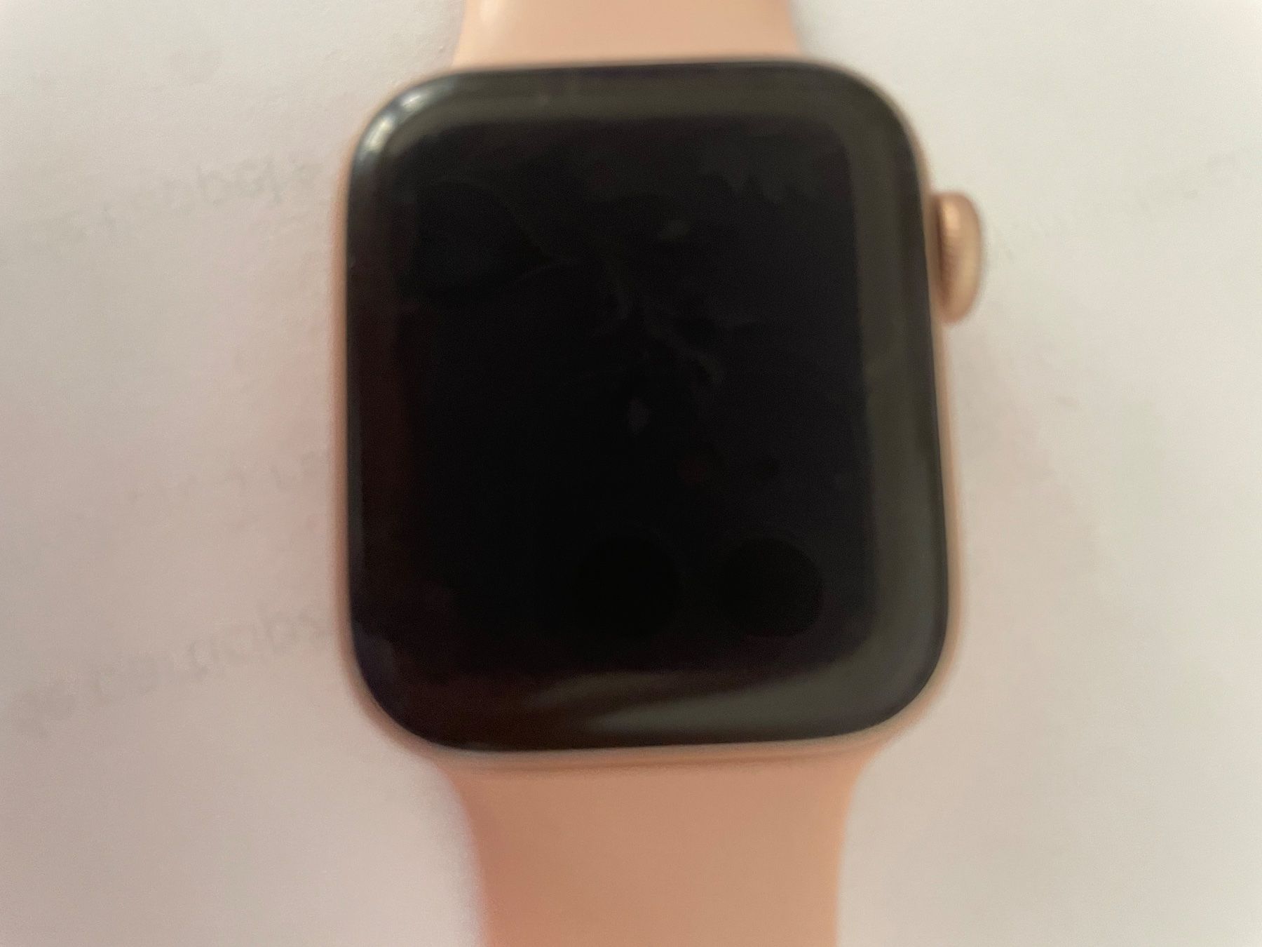 Orologi: Apple Watch SE – Usato da St-Prex venduto da capucine76 3
