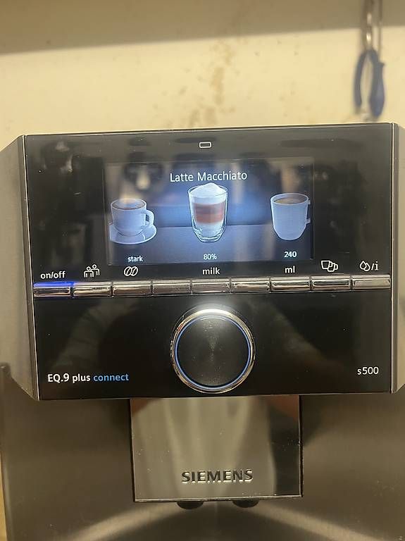 Macchine per caffè & Macchine per espresso: Siemens Q9 plus Connect  S500 – Usato da Adliswil venduto da Claris02 1