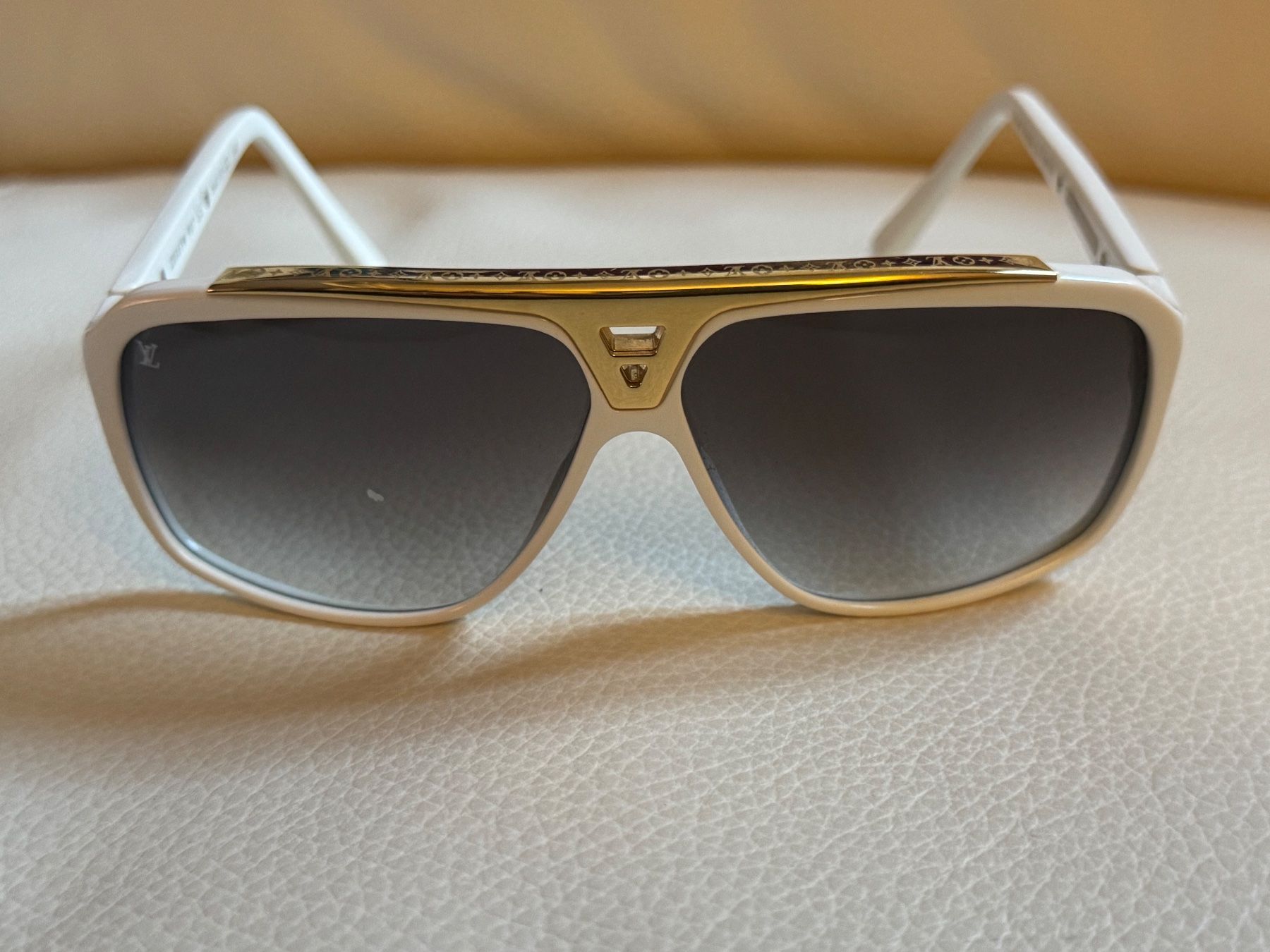 Louis Vuitton Brillen & Gläser: Lunettes de soleil Louis Vuitton Millionnaire – Gebraucht aus La Brévine von ycy_m22k