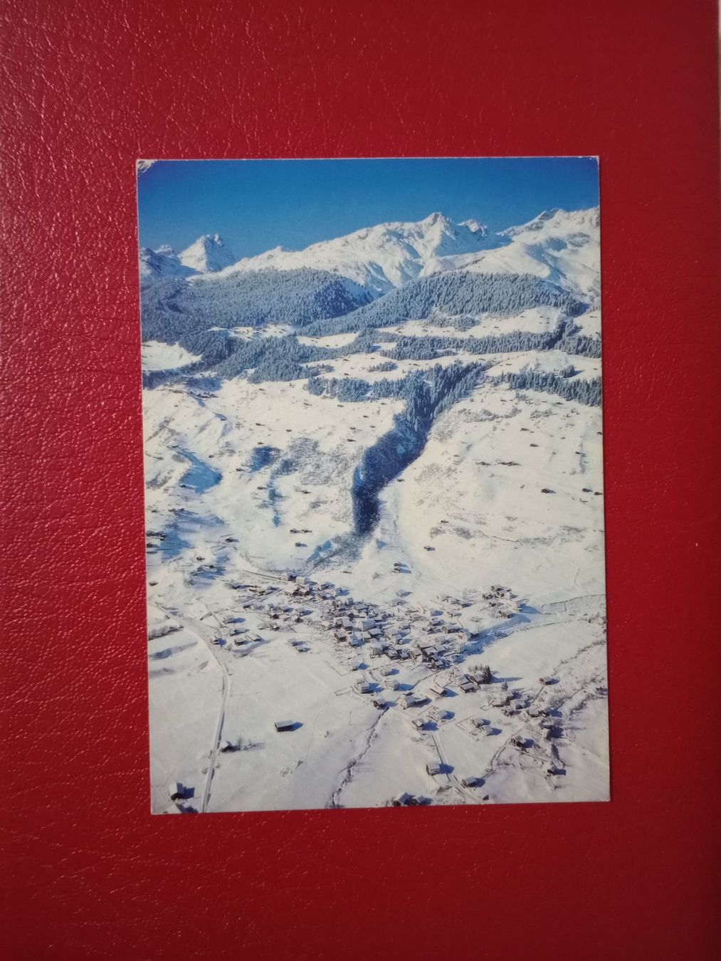 Cartoline postali: Rabius Surselva Graubünden Vogelschau 1981 – Usato da Küttigen venduto da Melisch1000
