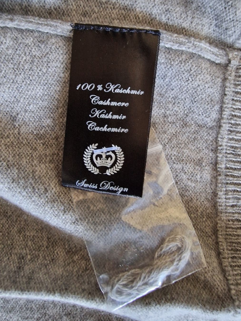FTC Vestes: Herren Strickjacke FTC 100% Kaschmir Grau Grösse S/M – Neuf (Voir description) à Windisch par Pingu23 4