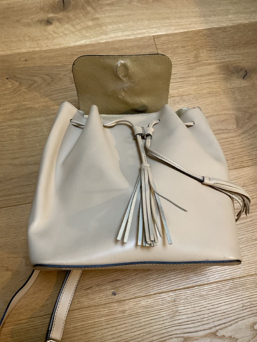 Zaini: Lederrucksack beige gebrauchter Zustand – Usato da Wetzikon ZH venduto da purple_44 4