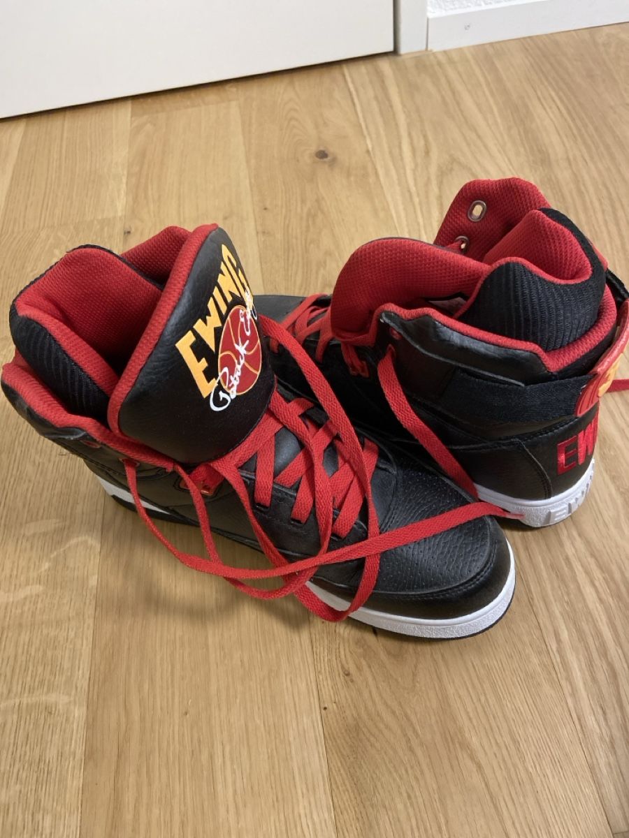 Schuhe für Jungen: Sneaker – Gebraucht aus Lausen von mar_2krj 2