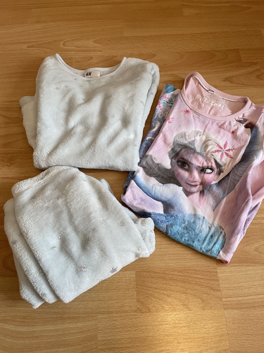 H&M Pigiama & Simili: Mädchen Pyjamas gr 122 /128 – Usato da Chur venduto da Tsambiko 1