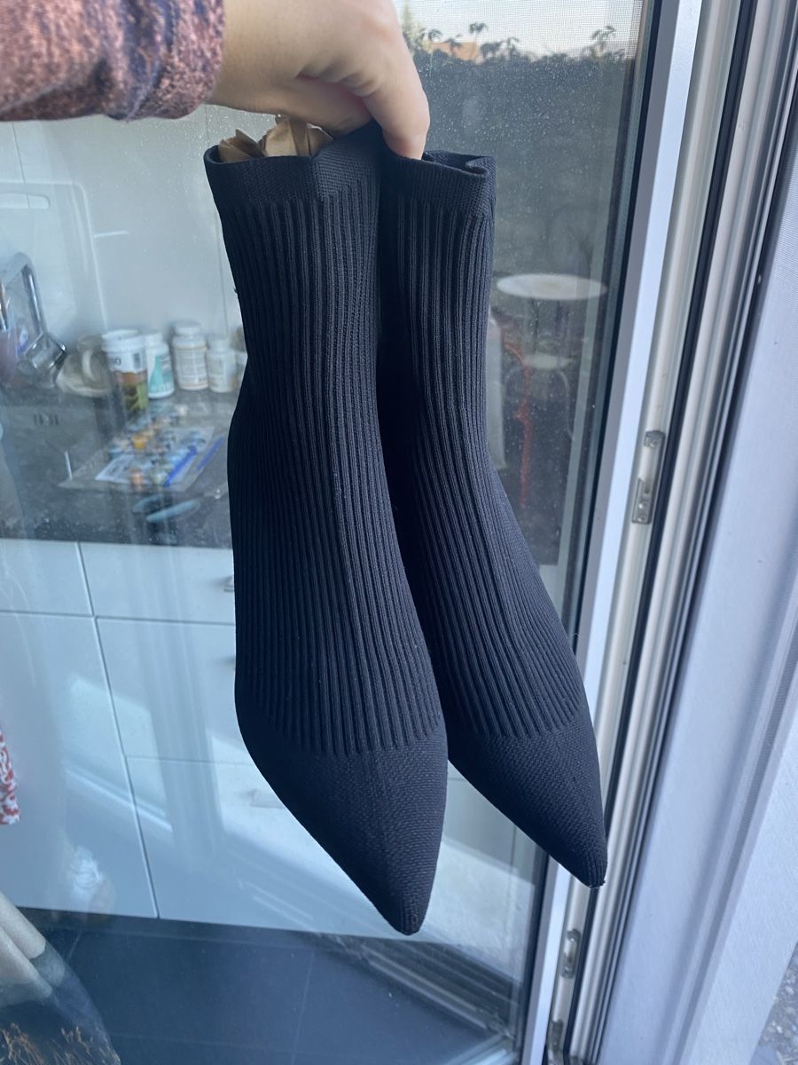Zara Damenschuhe: Unworn stretchy Zara ankle boots – Neu (gemäss Beschreibung) aus Zug von kse_w9mn 1