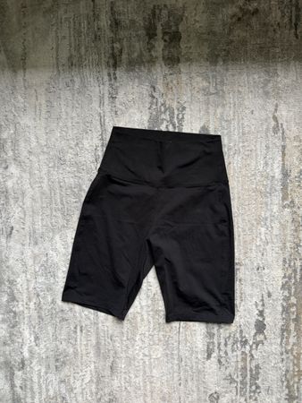 Massimo Dutti black cycling shorts, size S