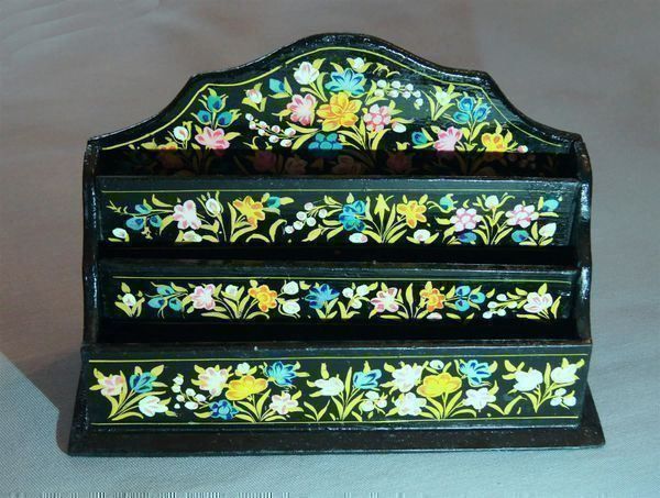 Altro in Decorazioni & Accessori: Indische Briefablage mit Blumenmalerei – Usato da Geroldswil venduto da ARTEFACTO