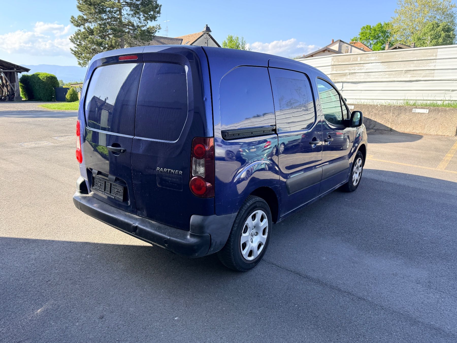 Peugeot Veicoli commerciali: Peugeot partner – Usato da Jussy venduto da misterx015 1