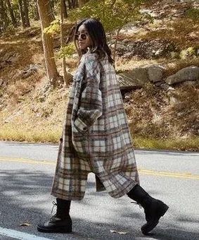 Isabel Marant Mäntel: Isabel Marant Étoile Wool Coat Gabrion Plaid – Gebraucht aus Luzern von Soeuv
