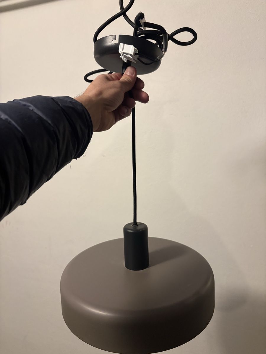 Lampade: Lampe zu verkaufen – Usato da Sutz venduto da R.HH