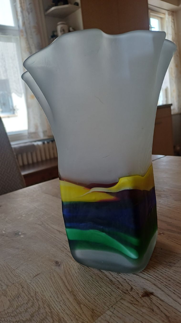 Vase & Récipients: Schöne Farbige Vase  – D'occasion à Flawil par Pinkmalibu 7