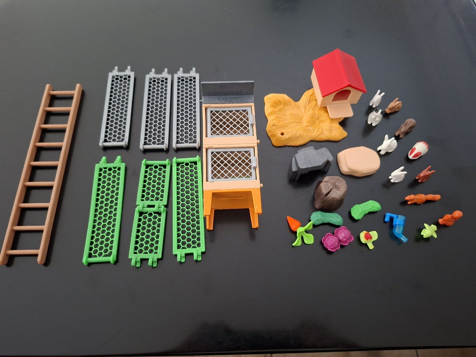 Playmobil Spielzeuge: Playmobil 6 Hasen, 2 Hamster , 2 Eichhörnchen – Gebraucht aus  von