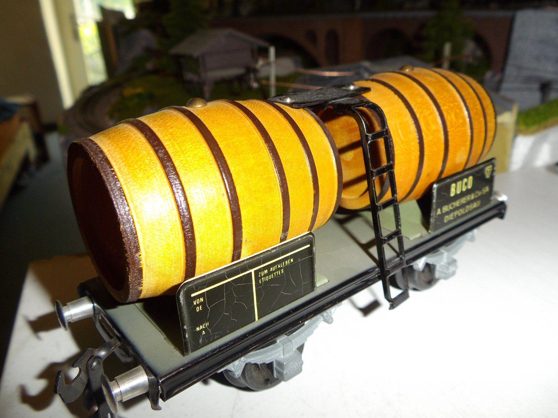 Buco Modellini di ferrovie: Buco Spur 0  SBB Weinfasswagen – Usato da Schaffhausen venduto da Oetfel 1