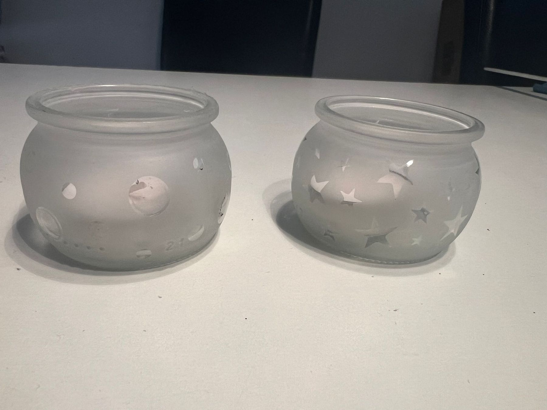 Kerzenständer: 2 x Teelichthalter Glas – Gebraucht aus Egg b. Zürich von Brocki_Insel_Egg