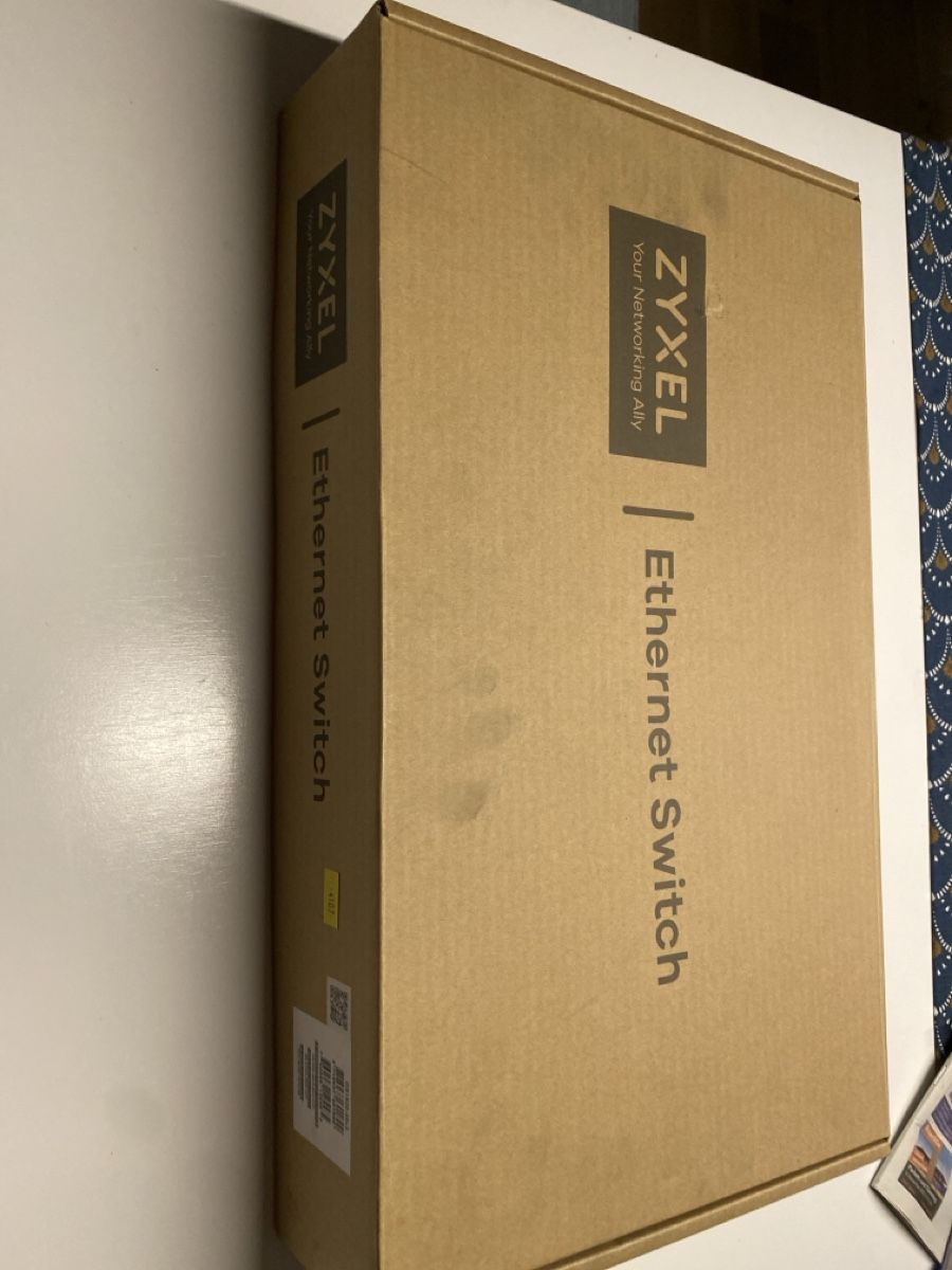 Zyxel Hubs & Switches: Ethernet Switch Zyxel GS1920-48v2 – Neuf (Voir description) à Eschen par Sidhe 1