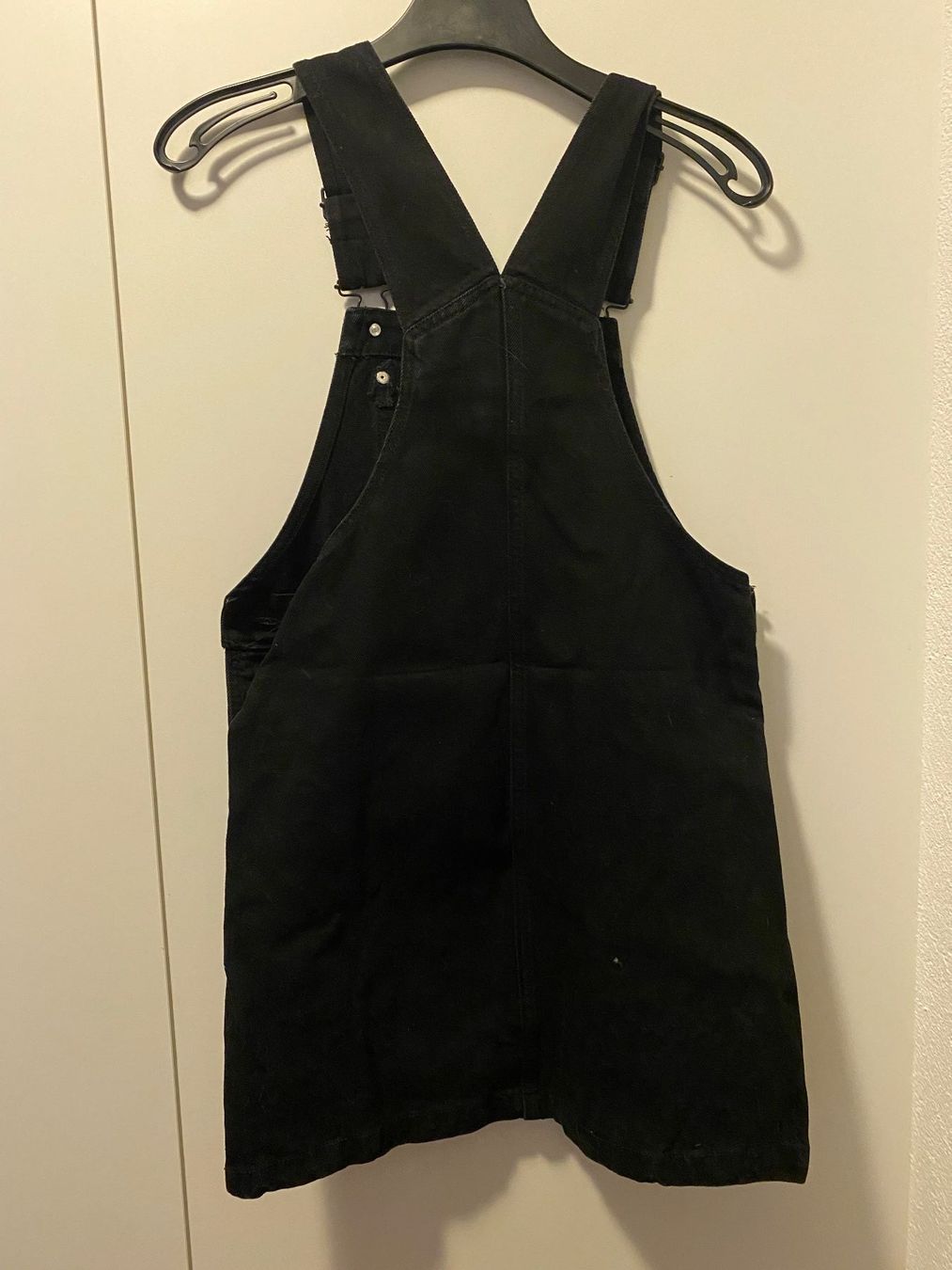 Monki Robes: Latzkleid – D'occasion à Winterthur par an.ba 1