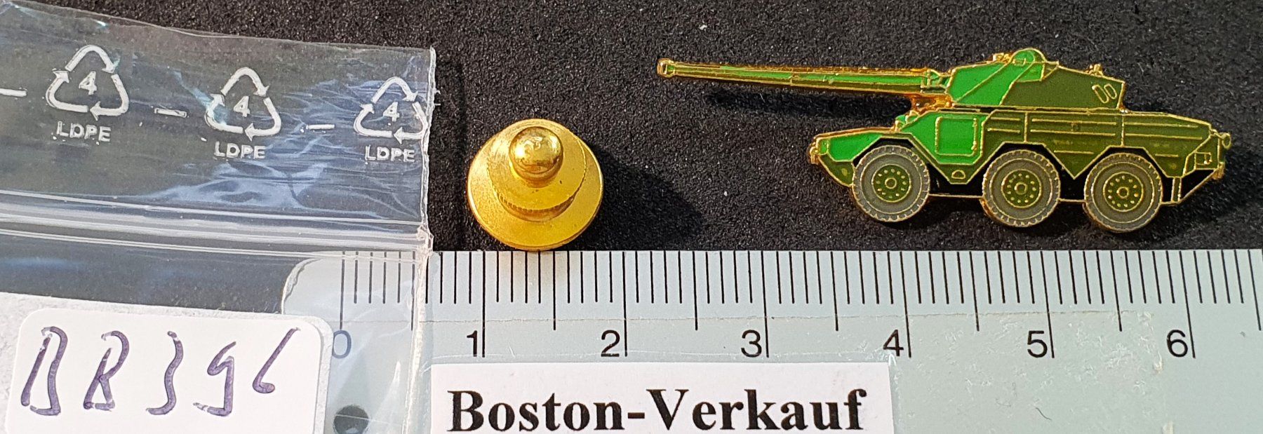 Schweizer Armee Placchette & Badge: BB396 - Pin Militär Armee Army Panzer – Usato da Reinach BL venduto da Boston-Verkauf 1