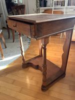 Kleiner Holzsekretär/ -Schreibtisch