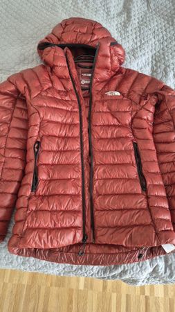 Daunenjacke The North Face Summit Series rot Grösse S