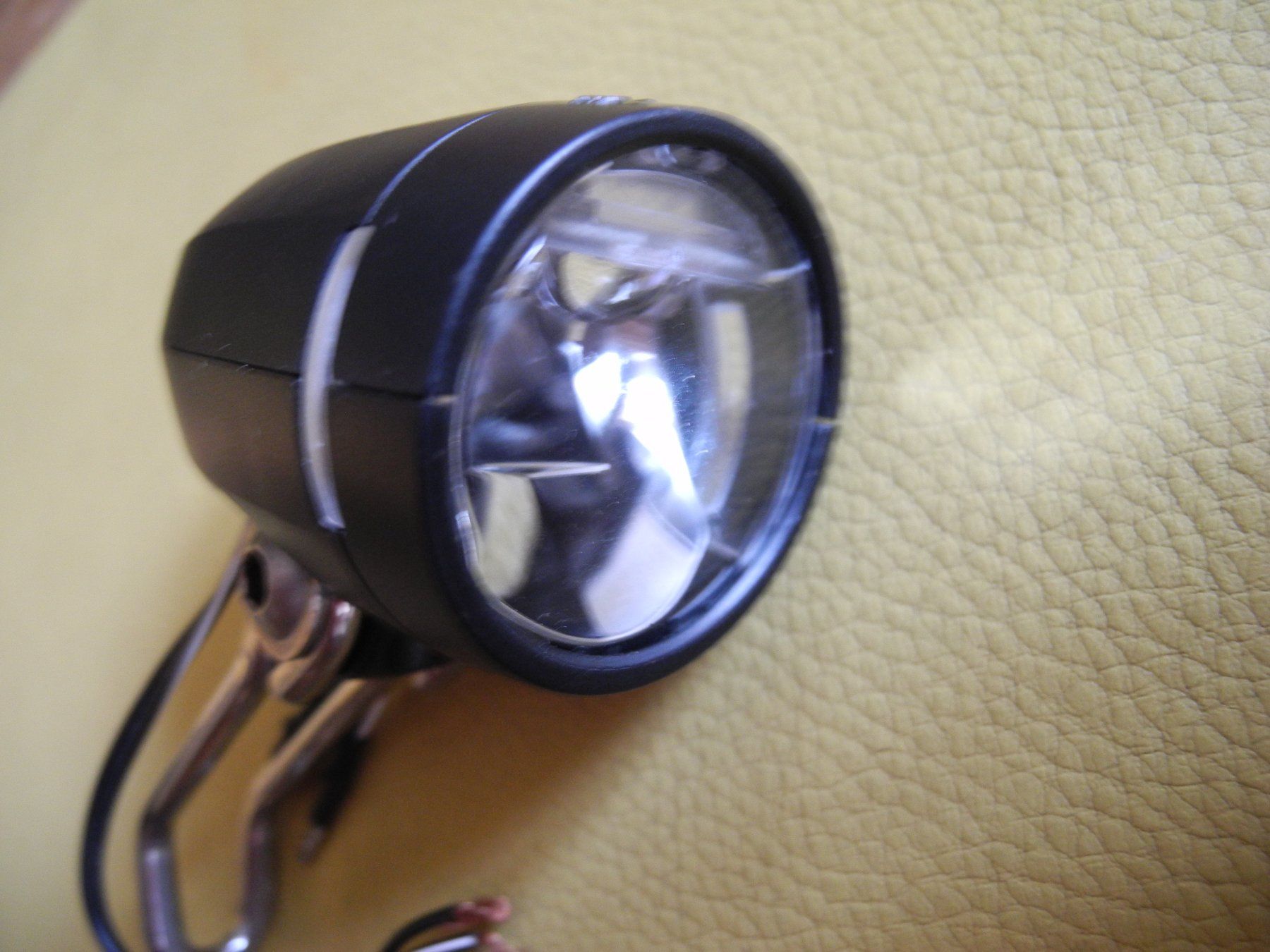 Scheinwerfer: Fahrrad LED Scheinwerfer MYC 50 Lux – Neu (gemäss Beschreibung) aus Worb von kebe01 3