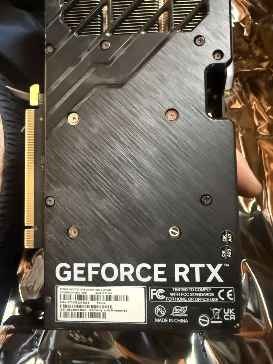 Nvidia Cartes graphiques: RTX 4070 12gb – D'occasion à Oberdiessbach par Qwert1234569 2