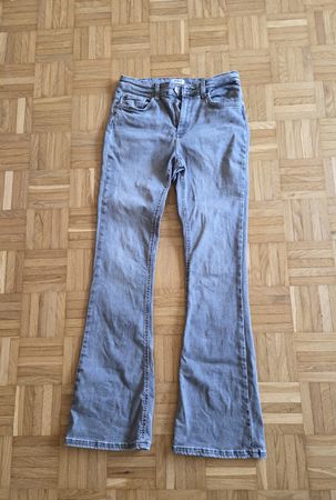 Only Jeans Modell Flare grau in gutem Zustand Grösse M