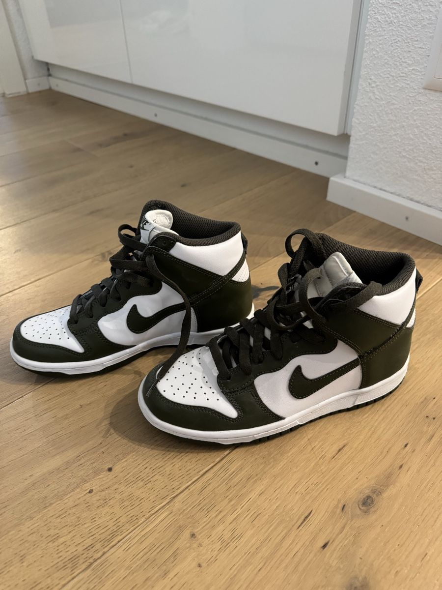 Nike Damenschuhe: Nike Dunk High Grün Weiss Gr. 37.5 – Gebraucht aus St. Gallen von Fabiennevogler 3