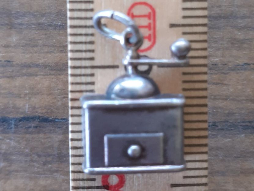 Anhänger: Anhänger Silber Kaffemühle – Gebraucht aus Mörschwil von wunderkiste44 4