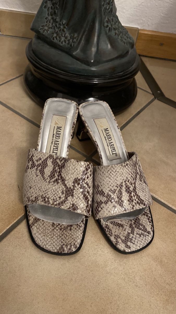 Scarpe da donna: Mario Arpili Schuhe – Usato da Obfelden venduto da tan_9lj9 2