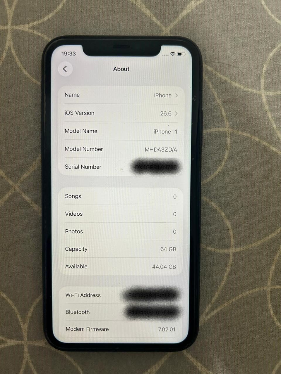 Apple Telefoni cellulari / Smartphones: iPhone 11/ 64 GB/iOS 26.6 – Usato da Basel venduto da rat_7r5v 9